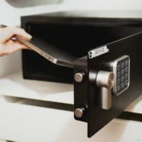 Caja Fuerte Laptop Yale